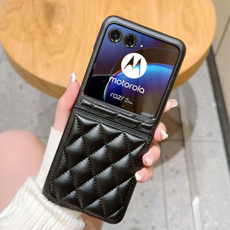 Motorola Razr 40 Ultra...