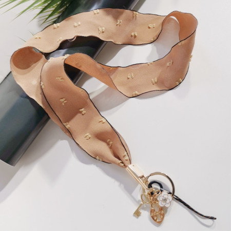 Sjaal met hartvormige hanger